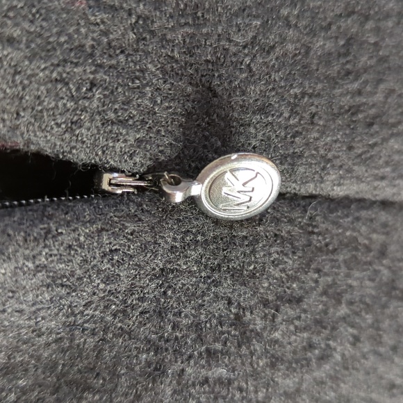 Michael Kors Gorgeous sz2, little black wool dress EUC - Picture 4 of 7